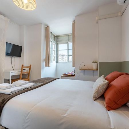 Claveles Apartment By Bossh! Apartments Málaga Eksteriør billede