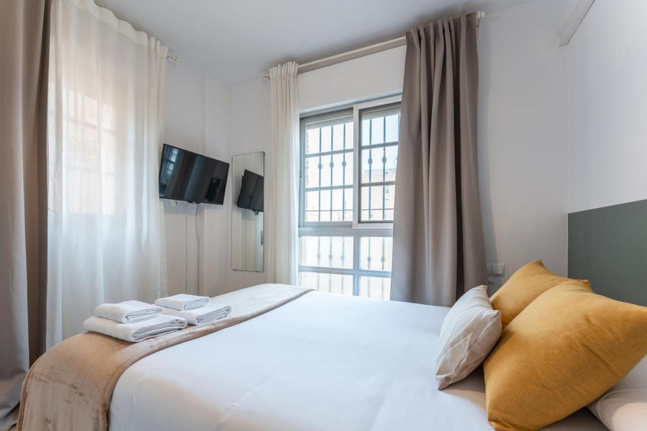 Claveles Apartment By Bossh! Apartments Málaga Eksteriør billede