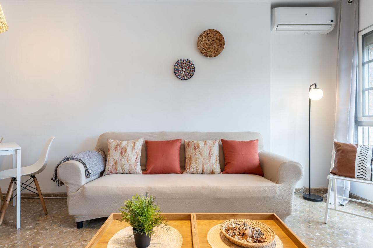 Claveles Apartment By Bossh! Apartments Málaga Eksteriør billede